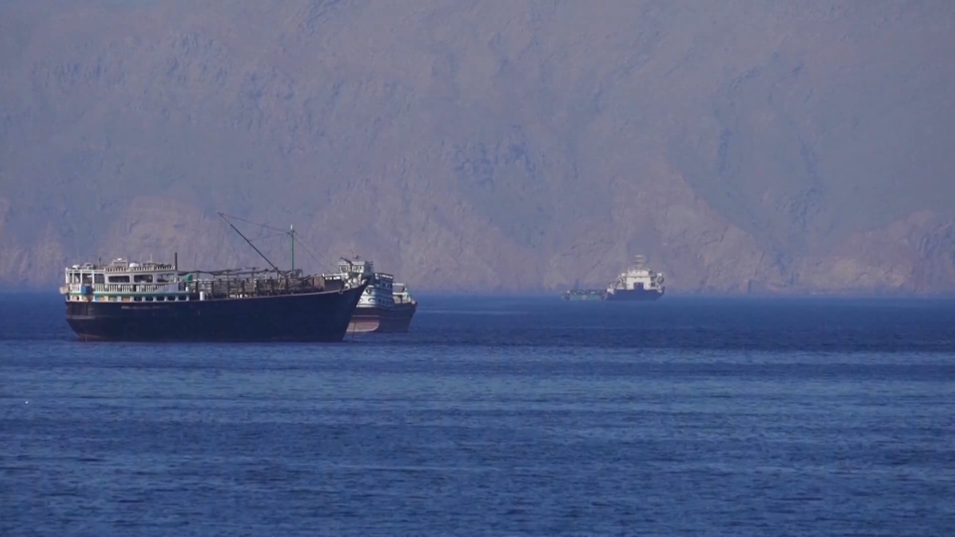 EUA iniciam bloqueio de embarcações iranianas em Ormuz