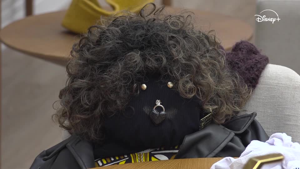Sheila coloca boneca de Mari para participar do café da manhã | Casa do Patrão