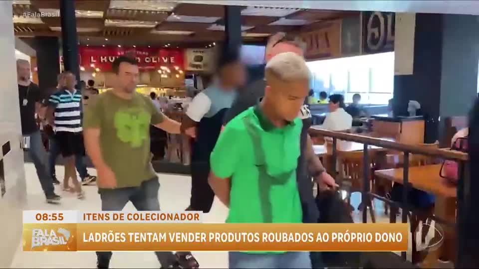 Homens são presos ao tentar vender itens roubados para a vítima