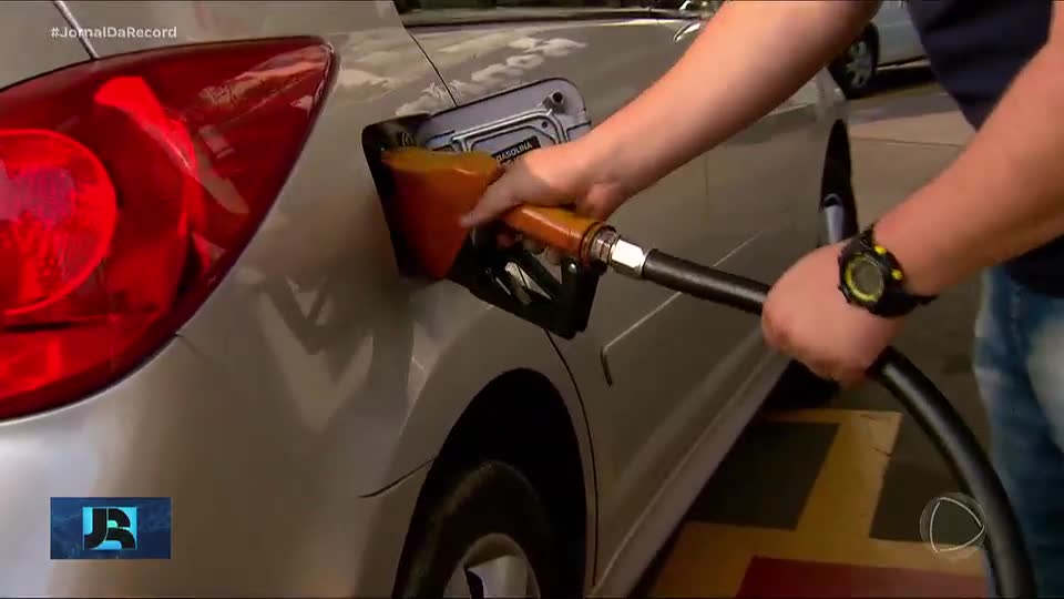 Aumento de etanol na gasolina gera dúvidas, mas testes iniciais não apontam problemas