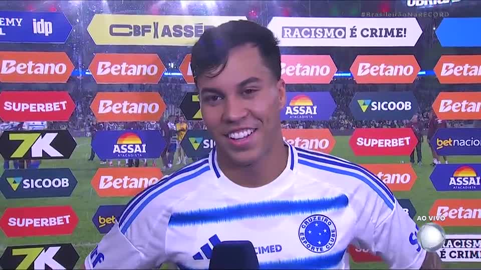Craque do jogo, Kaio Jorge comenta a vitória e o desempenho do Cruzeiro contra o Flu no Maracanã