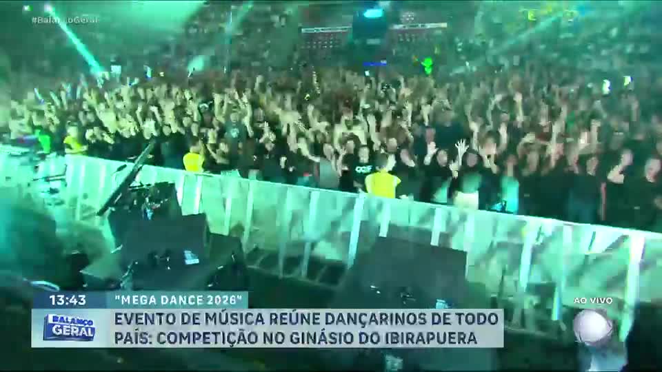 Mega Dance atrai milhares de jovens neste sábado (18) e destaca histórias bíblicas