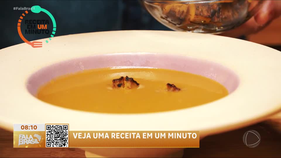 Receita em um Minuto: Aprenda a preparar uma sopa de abóbora para noites frias
