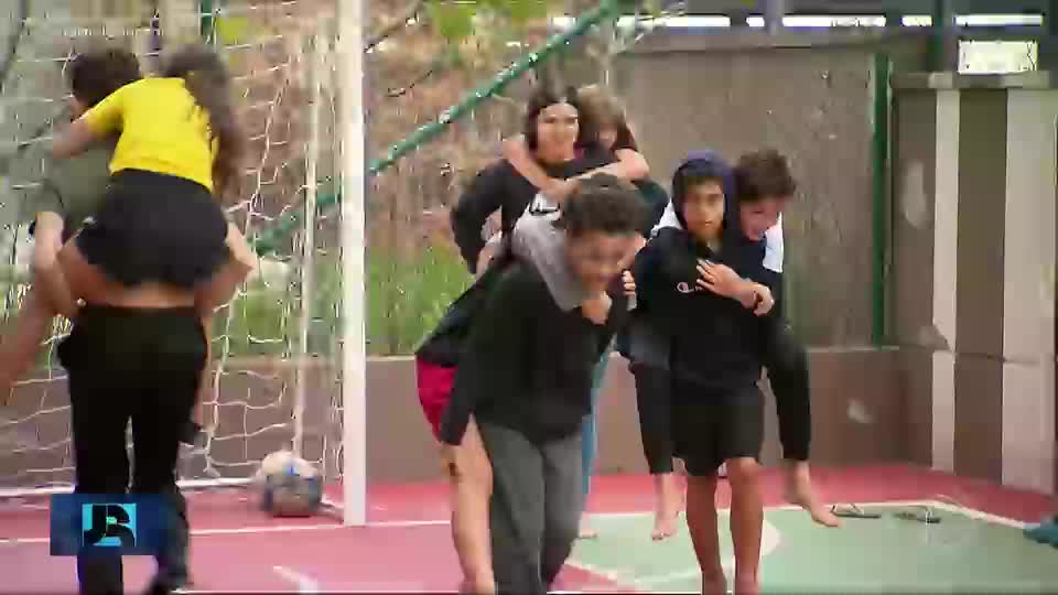 Falta de rotina nas férias pode deixar crianças ansiosas e irritadas