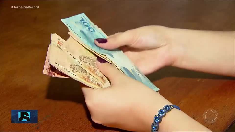Viagens para o exterior ficam mais caras com novo aumento do IOF