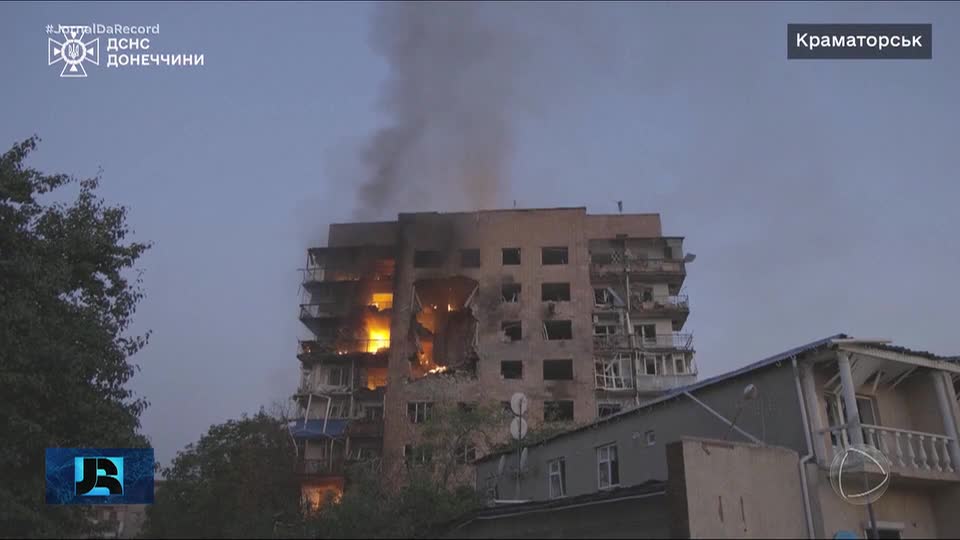 Ao menos quatro pessoas morrem em bombardeios russos a cidades ucranianas nesta segunda-feira (20)