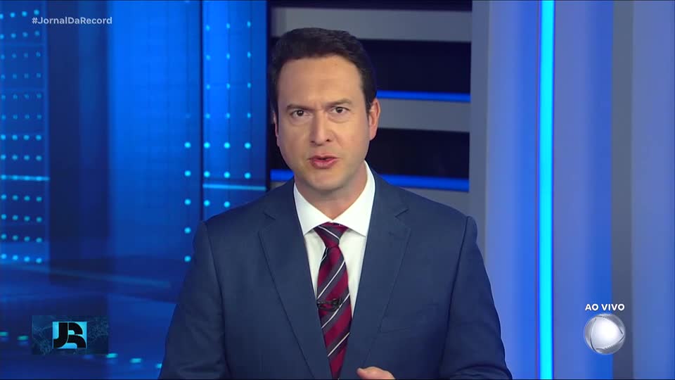 Moraes arquiva investigação contra Bolsonaro em ação que investiga esquema de espionagem ilegal