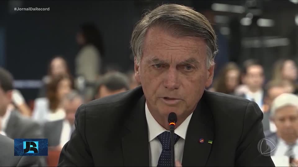 Defesa de Bolsonaro espera decisão do STF sobre permissão para entrevistas e divulgação de conteúdo