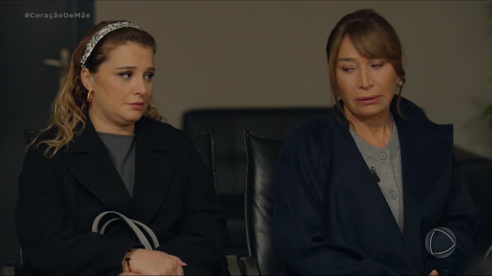 Filiz e Gülnaz são levadas para a delegacia depois de serem denunciadas por Feryal | Coração de Mãe