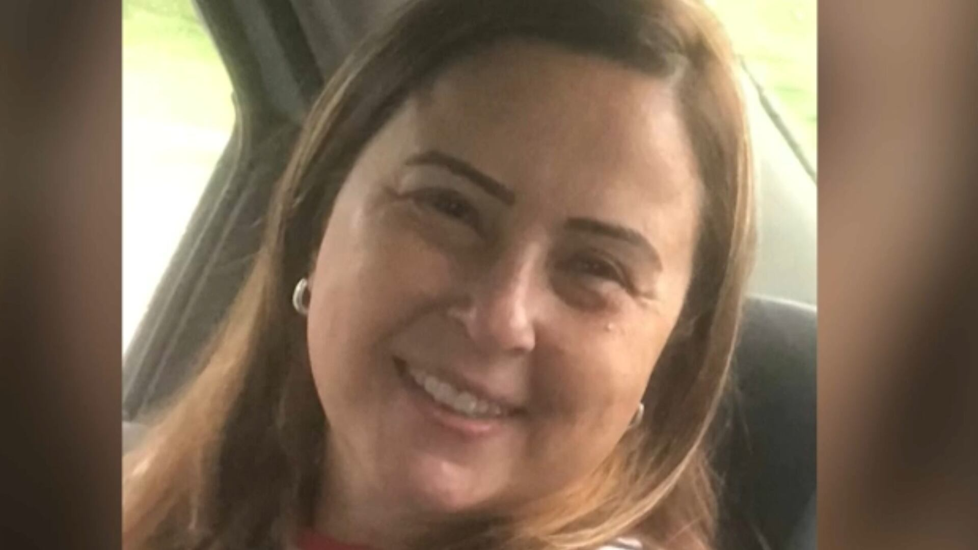 Professora já estava morta quando filho preso entrou em contato 'preocupado', afirma polícia