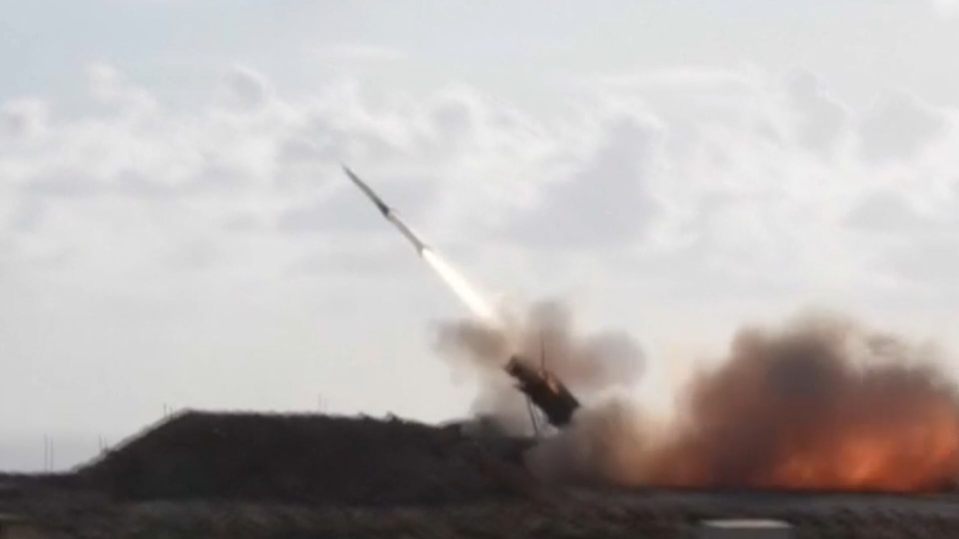 Rússia exibe capacidade ofensiva em novo vídeo de exercícios militares