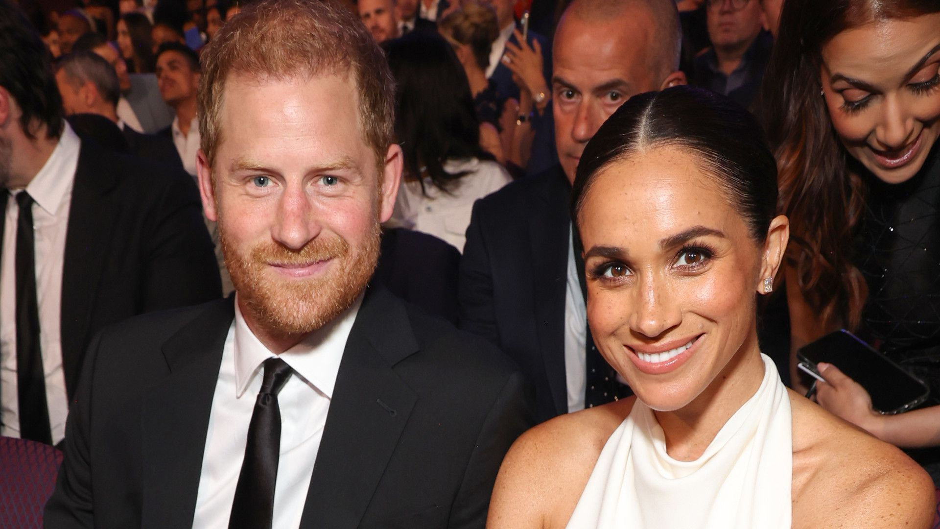 Entenda por que Harry e Meghan Markle evitam viajar para a Inglaterra, image size:1920x1080