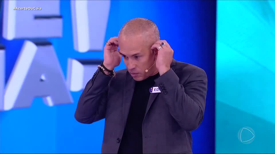 Depois de cinco rodadas na liderança, Edmilson Filho luta taekwondo e acaba no buraco