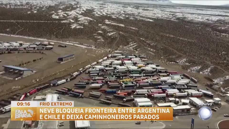 Nevasca interrompe tráfego entre Argentina e Chile e deixa cerca de 1.500 caminhoneiros parados