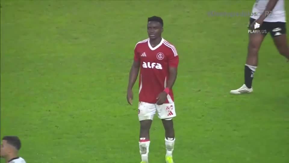 Assista à íntegra de Internacional 1 x 1 Vasco com R7 e Desimpedidos