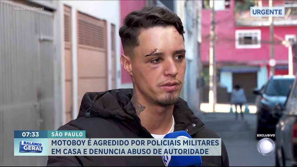 Vídeo: policiais são flagrados agredindo motoboy dentro de casa em São Paulo
