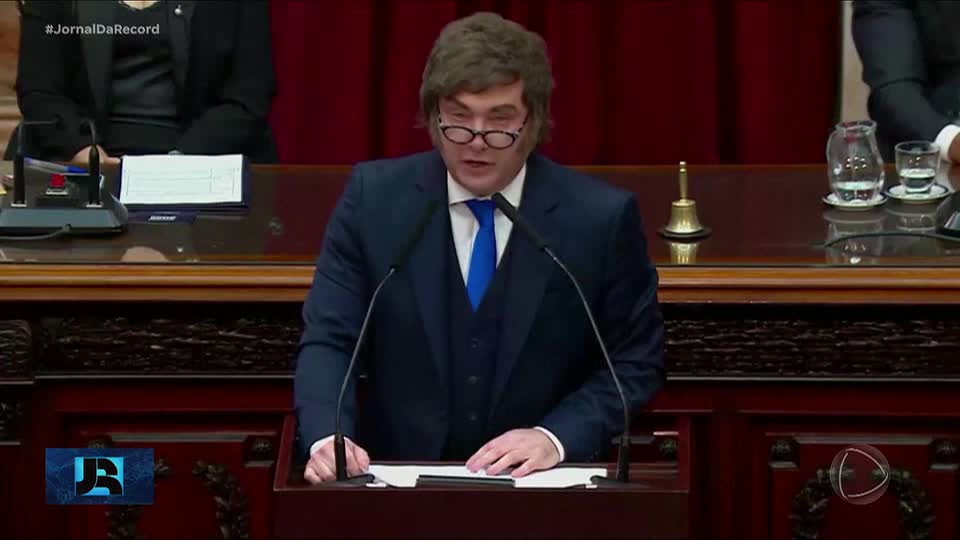 Milei proíbe entrada no país de estrangeiros acusados de discurso de ódio contra a Argentina