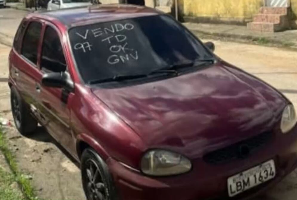 Carro de trabalhador é roubado em cerca de 30 segundos na Baixada Fluminense