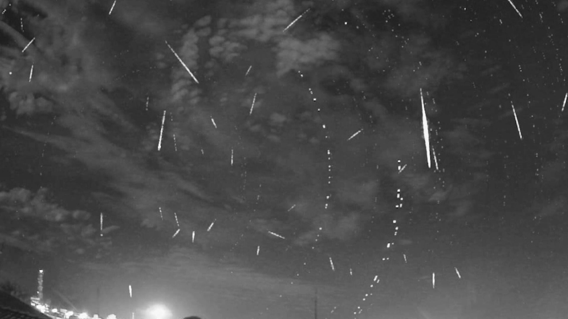 Fez seu desejo? Chuva de meteoros é vista em diversas regiões do país