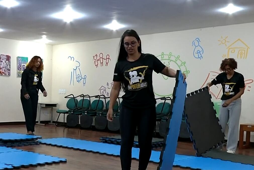 Profissionais do programa 'Empoderadas' estão há sete meses sem receber salário