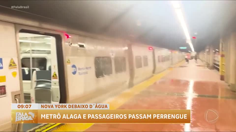 Fortes chuvas alagam metrô de Nova York