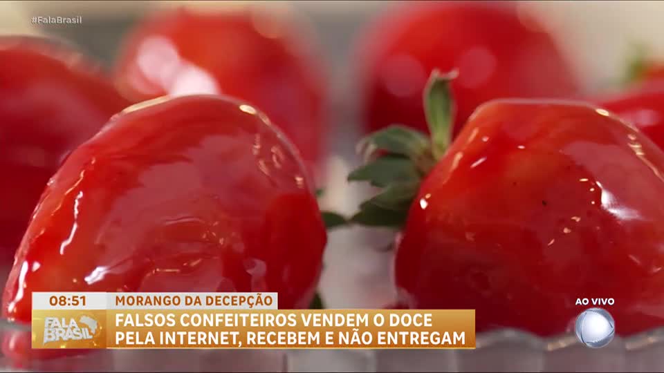 Criminosos usam morango do amor para aplicar golpes digitais