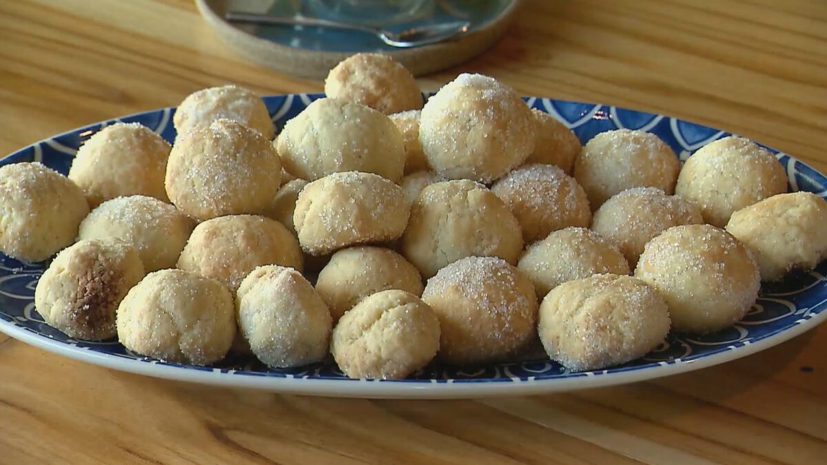 Quitandas e Quitandeiras: aprenda como preparar o biscoito areias de cascais