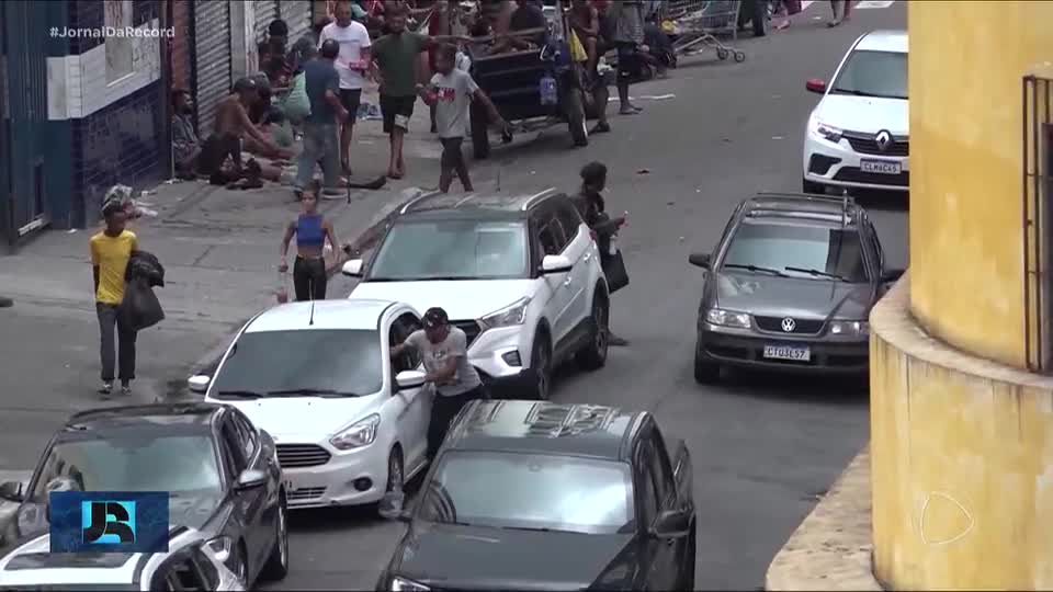 Gangues do quebra-vidro usam crianças para atacar motoristas em São Paulo