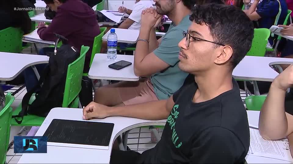 100 dias para o Enem 2026: estudantes de todo o Brasil iniciam a contagem regressiva