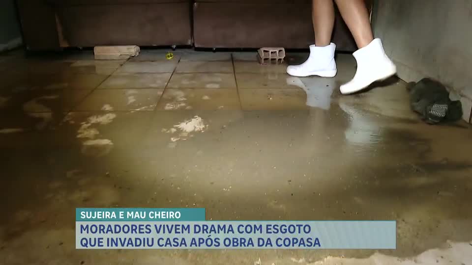 Moradores denunciam inundação de esgoto em suas casas após obra da Copasa em Betim (MG)