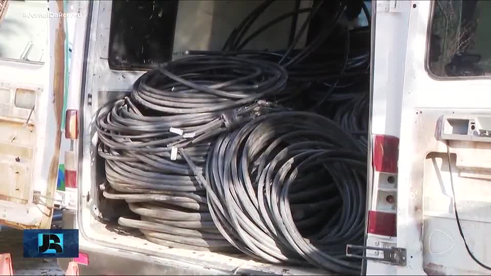 Governo federal aprova lei que endurece pena para quem rouba ou furta fios de cobre