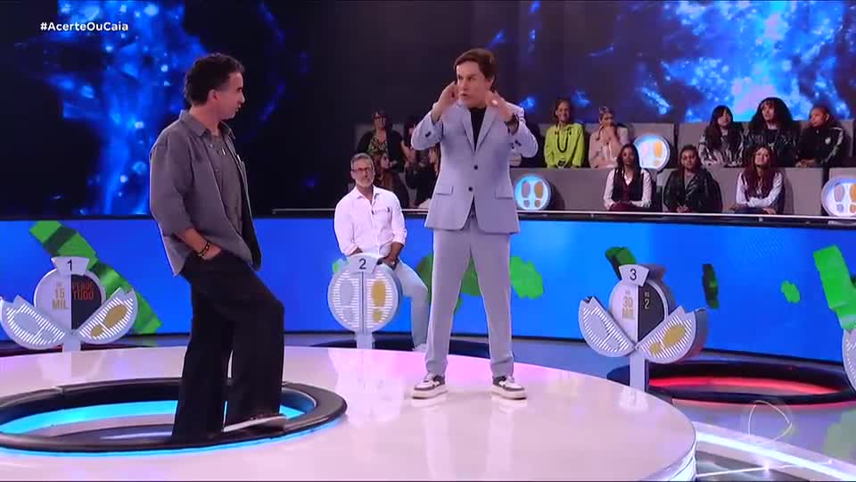 ‘Eu pago o jantar hoje se eu levar esse prêmio’, diz Marco Luque para Tom Cavalcante