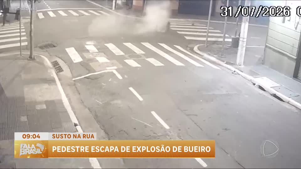 Bueiro explode no centro de São Paulo e assusta pedestres
