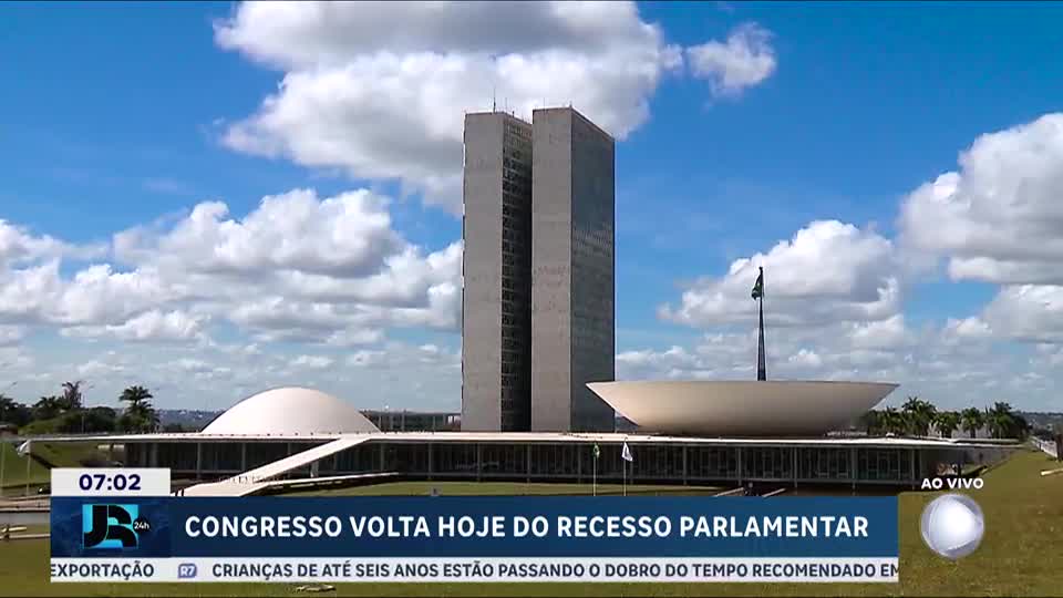 Congresso volta do recesso parlamentar nesta segunda (4)