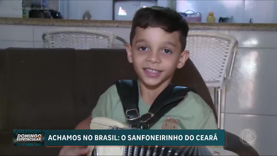 Achamos no Brasil: sanfoneirinho do Ceará conquista fãs e se torna fenômeno da música