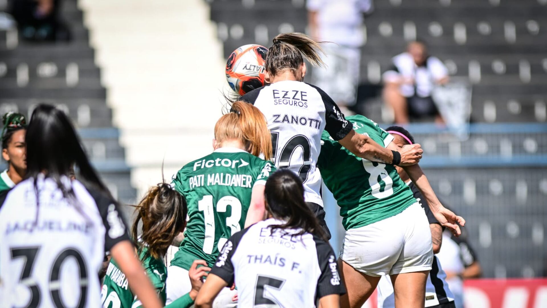 Melhores momentos: Corinthians vence Palmeiras e assume liderança do Paulistão Feminino