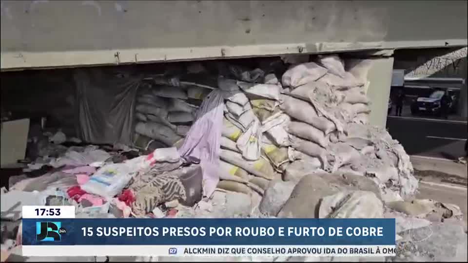 Força-tarefa prende 15 pessoas e apreende mais de sete toneladas de cobre em Florianópolis (SC)