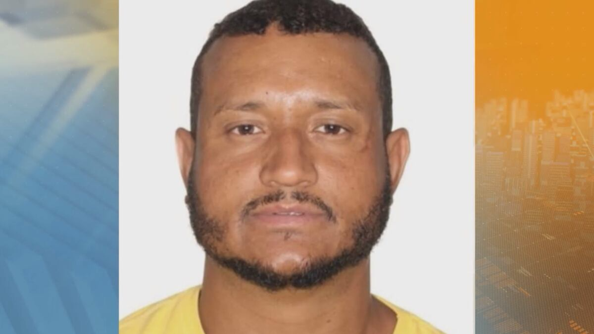 Policial penal morto por detento em hospital em BH é enterrado em Ribeirão das Neves (MG)