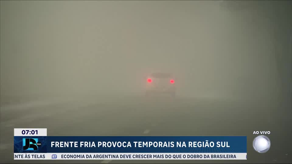 Frente fria provoca temporais na região sul do Brasil