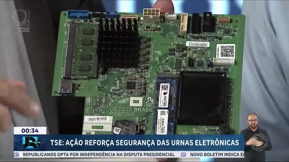 Segurança da urna eletrônica é destaque em demonstração do TSE contra a desinformação