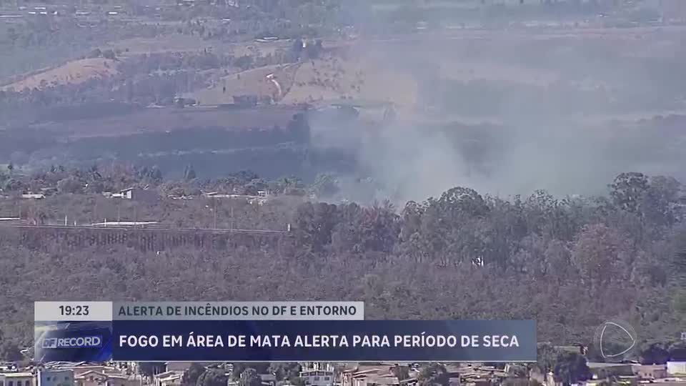 Incêndio em Águas Lindas de Goiás alerta para período de seca
