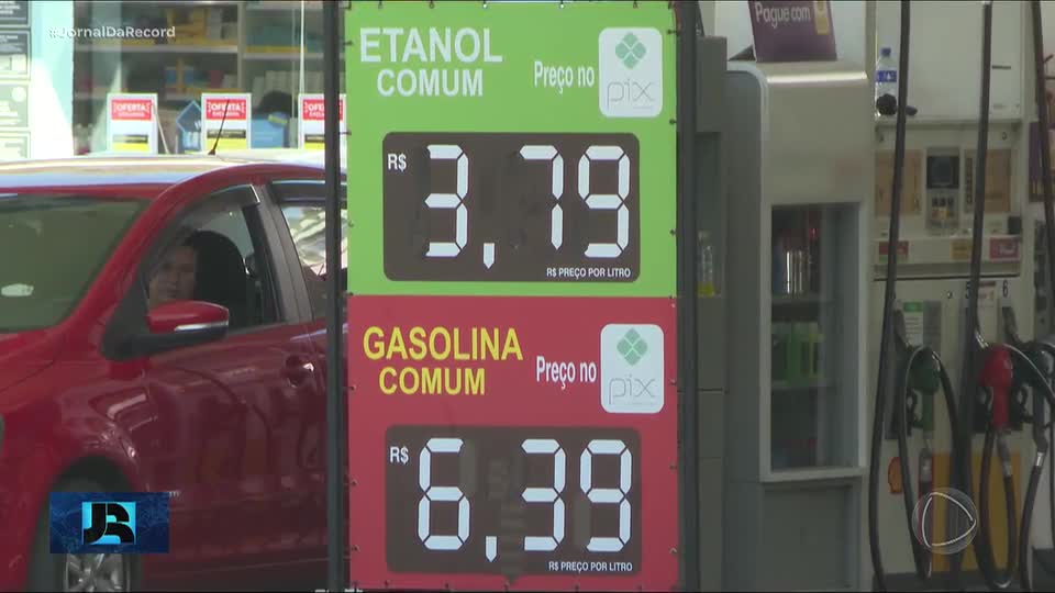 Variação de preços dos combustíveis por guerra no Oriente Médio leva consumidores a buscar promoções