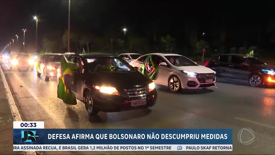 Manifestação reúne apoiadores de Bolsonaro em Brasília
