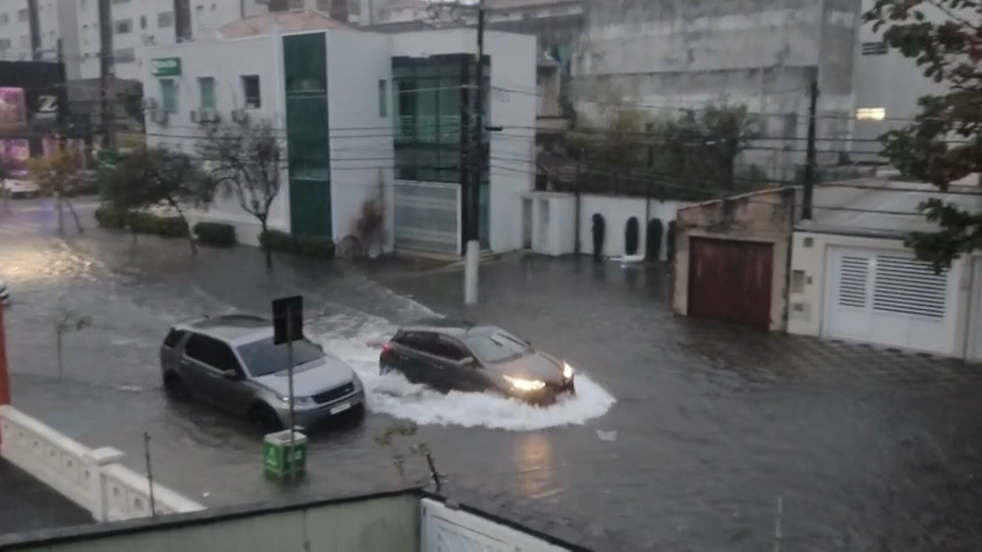 Partes do Sudeste podem ter chuva de granizo; Baixada Santista segue em alerta para temporais