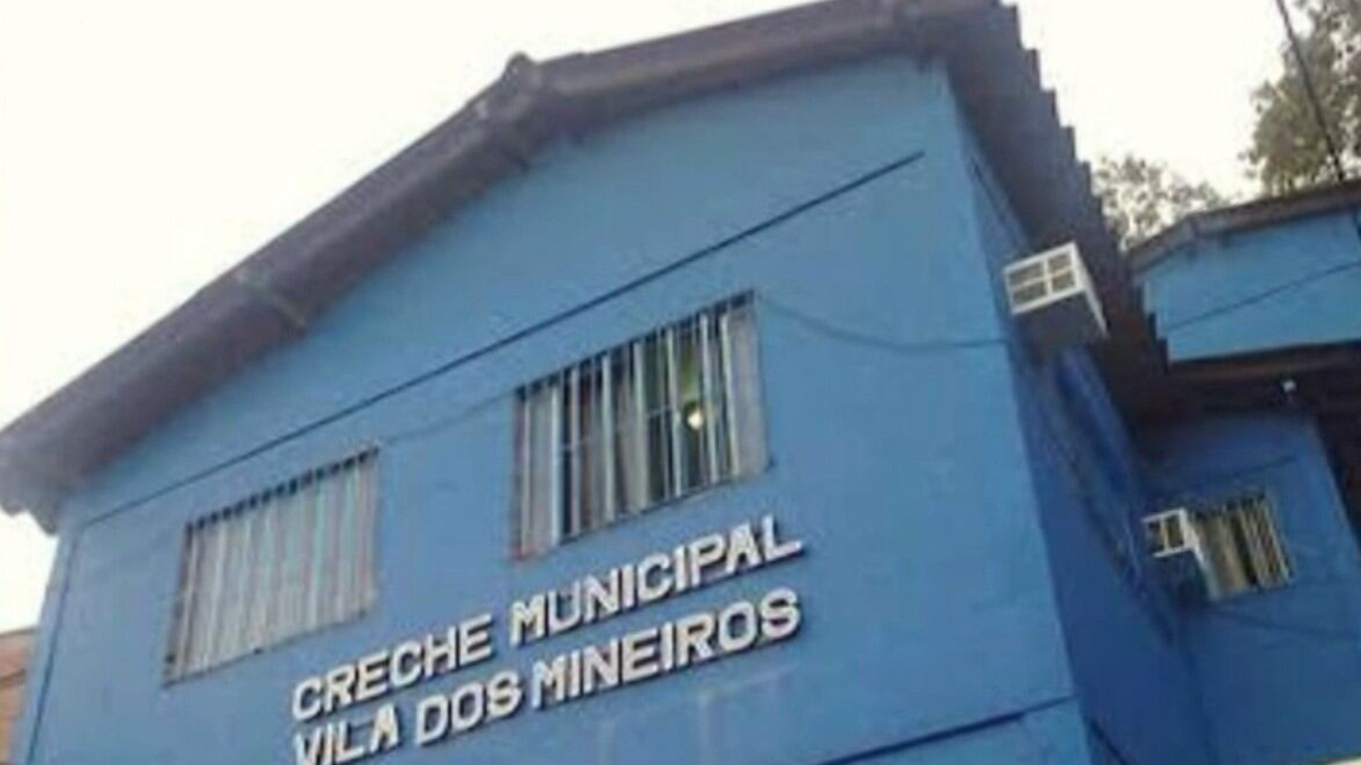 Criminosos invadem creche durante operação no morro do Urubu e acabam presos