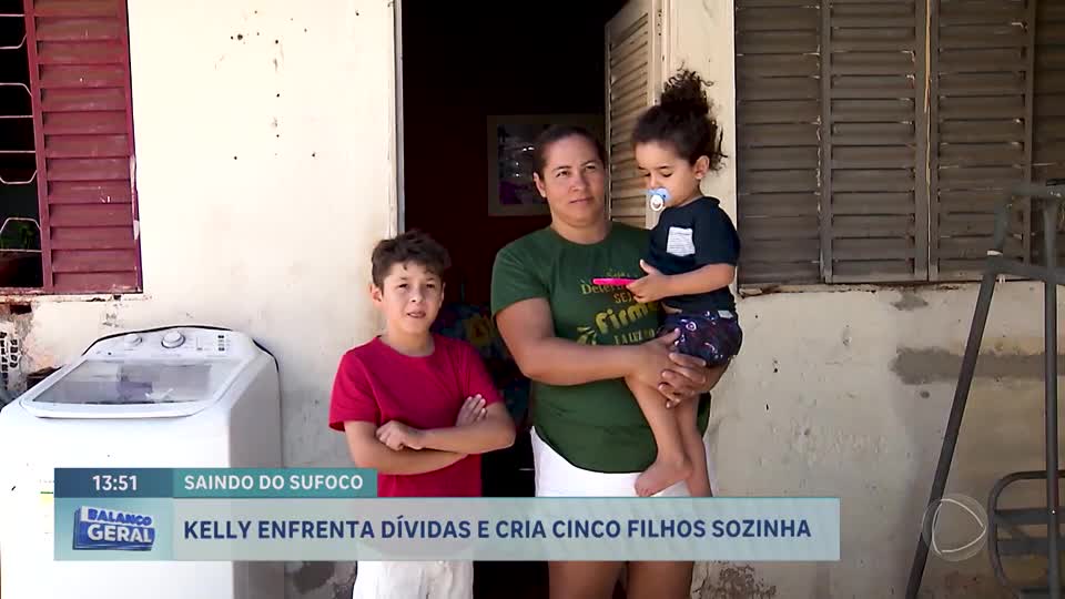 'Saindo do Sufoco' ajuda mãe de cinco filhos a quitar dívidas no DF