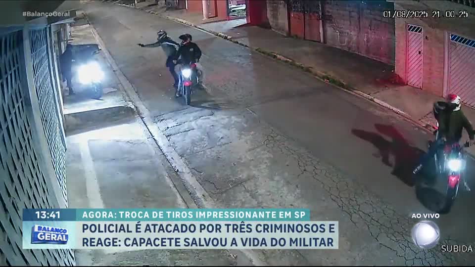 Policial é atacado por criminosos, troca tiros e é salvo por capacete na zona sul de São Paulo