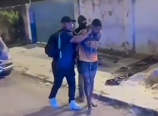 Braço direito de chefe do tráfico em Duque de Caxias é preso pela polícia do Rio