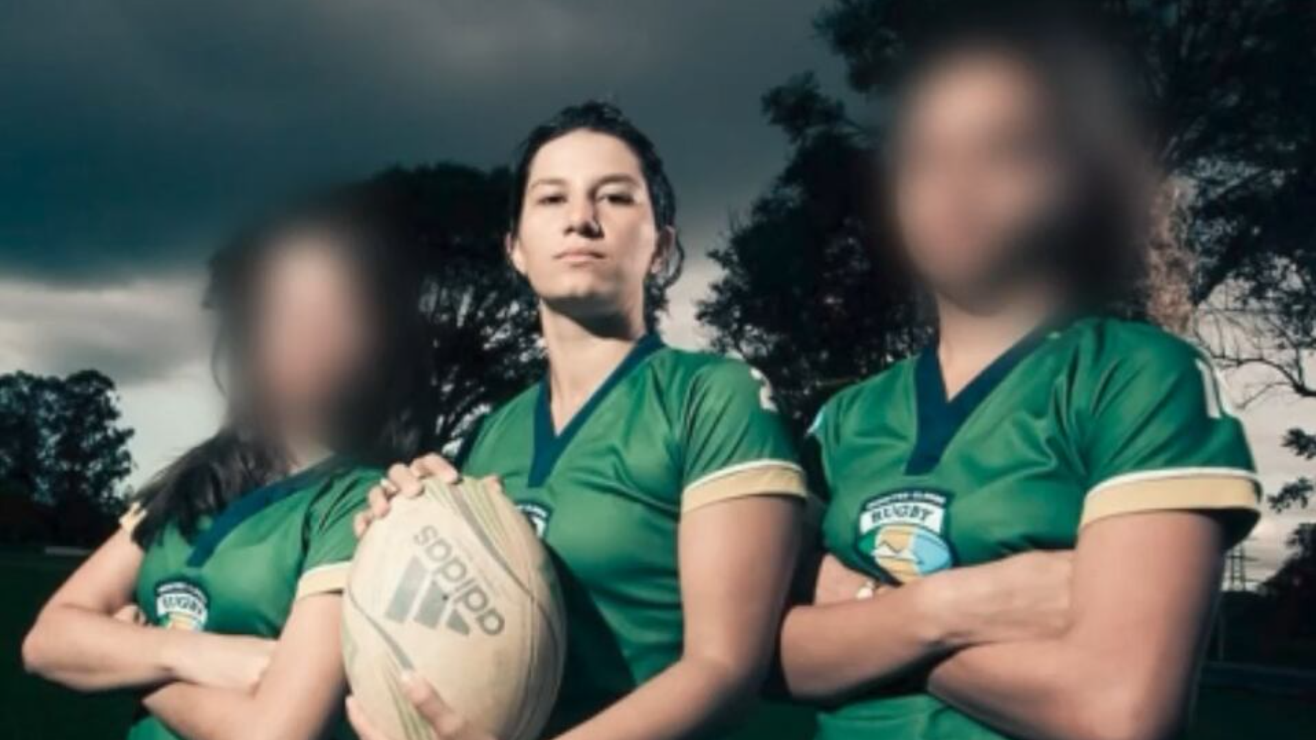Mulher presa por espancar idosa com vassoura na Ilha do Governador tem dez passagens pela polícia