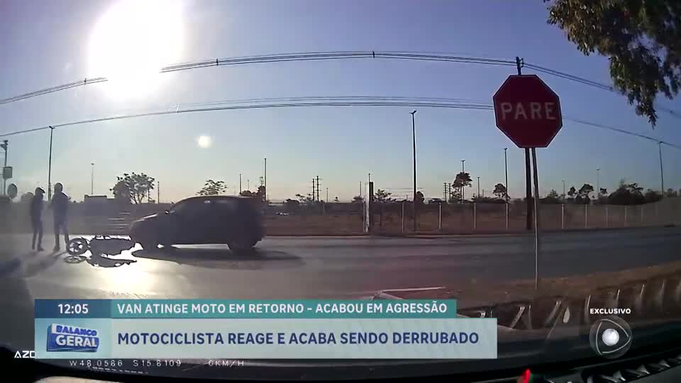 Motociclista acusa motorista de van escolar de empurrá-lo e fazer ameaças no DF